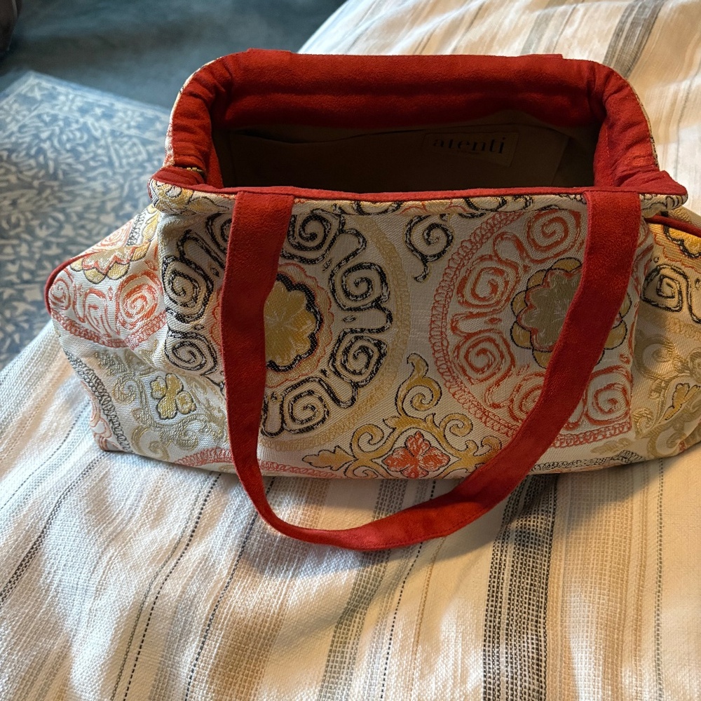 Atenti  Modern Doctor Bag w/ Metal Snap Frame.